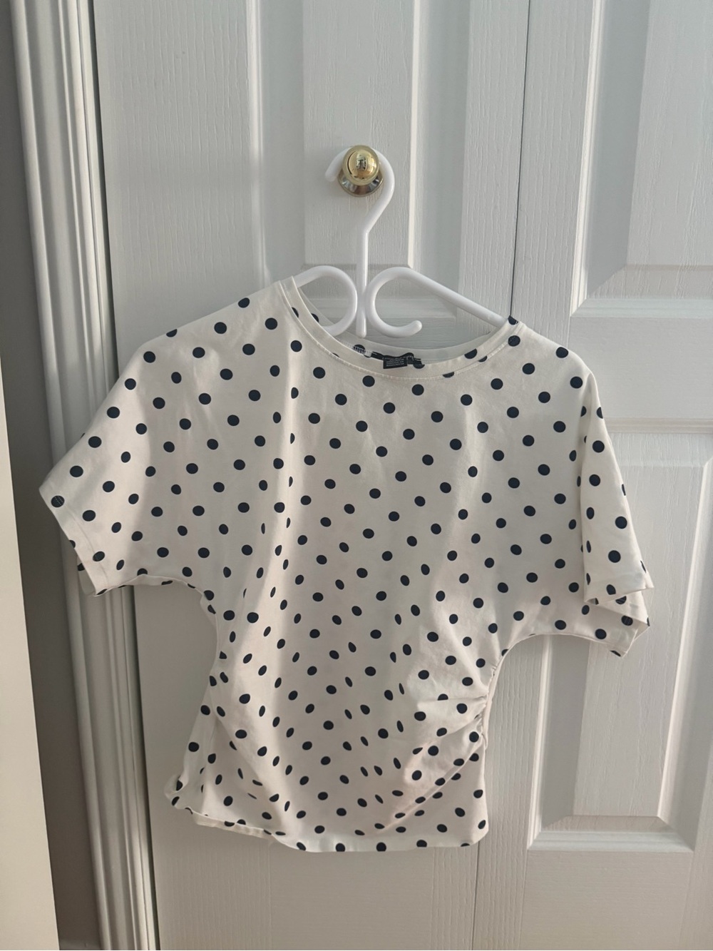 Polka Dot Short Sleeve Tee in White & Navy – Women's Casual Top